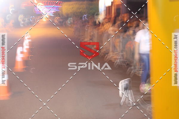 Achetez vos photos de l'vnement70 CORRIDA DE BRODOWSKI sur Fotop