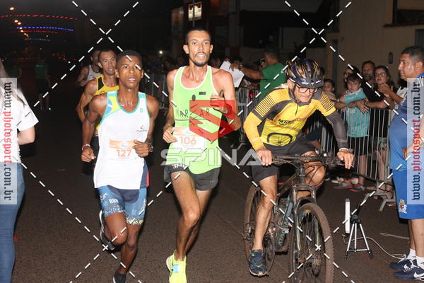 Achetez vos photos de l'vnement70 CORRIDA DE BRODOWSKI sur Fotop