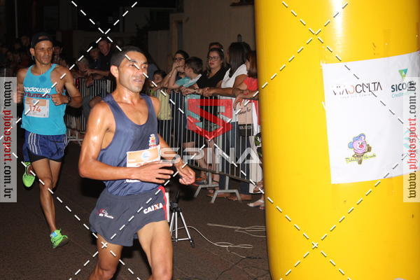 Achetez vos photos de l'vnement70 CORRIDA DE BRODOWSKI sur Fotop