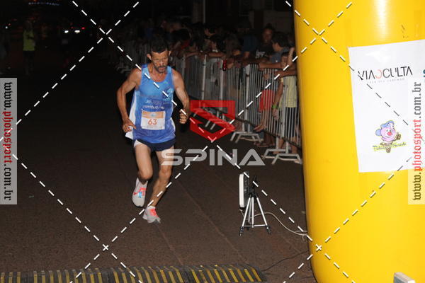 Buy your photos of the event70 CORRIDA DE BRODOWSKI on Fotop