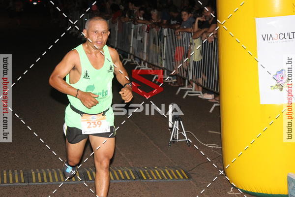 Buy your photos of the event70 CORRIDA DE BRODOWSKI on Fotop