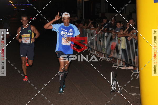 Buy your photos of the event70 CORRIDA DE BRODOWSKI on Fotop