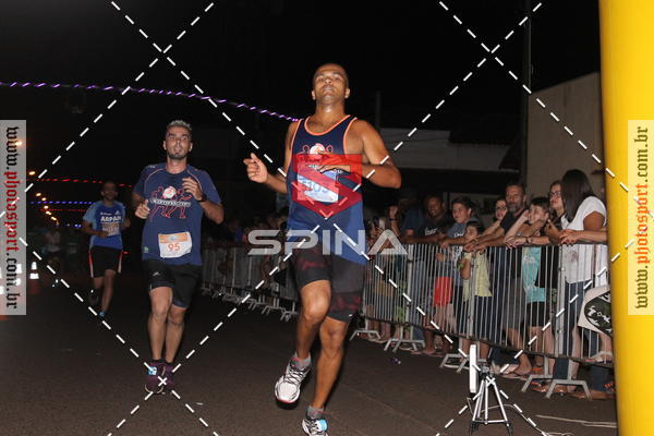 Buy your photos of the event70 CORRIDA DE BRODOWSKI on Fotop