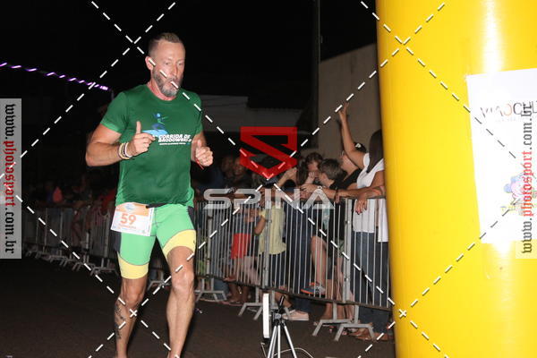 Buy your photos of the event70 CORRIDA DE BRODOWSKI on Fotop