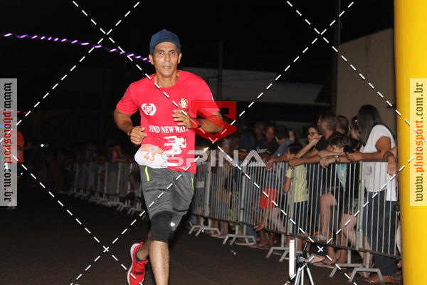 Buy your photos of the event70 CORRIDA DE BRODOWSKI on Fotop