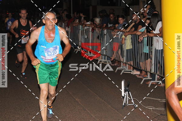 Buy your photos of the event70 CORRIDA DE BRODOWSKI on Fotop