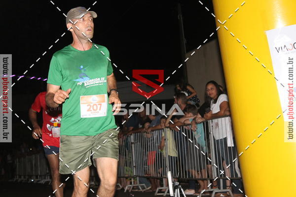 Buy your photos of the event70 CORRIDA DE BRODOWSKI on Fotop