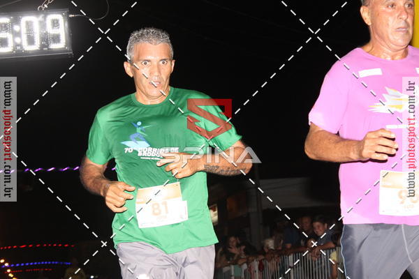 Buy your photos of the event70 CORRIDA DE BRODOWSKI on Fotop