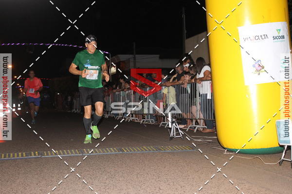 Buy your photos of the event70 CORRIDA DE BRODOWSKI on Fotop