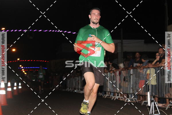 Buy your photos of the event70 CORRIDA DE BRODOWSKI on Fotop