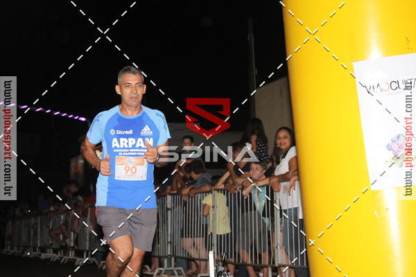 Buy your photos of the event70 CORRIDA DE BRODOWSKI on Fotop