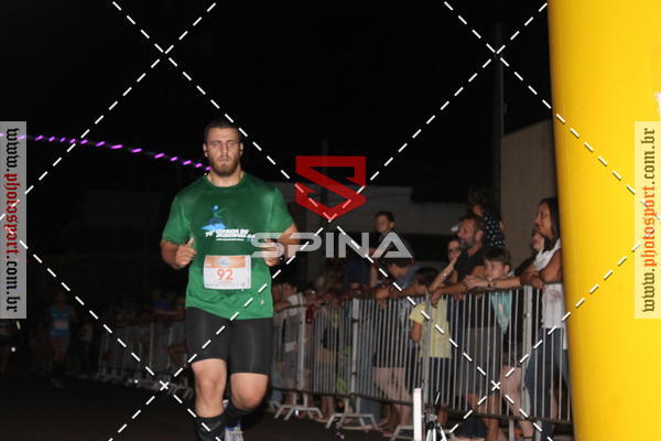 Buy your photos of the event70 CORRIDA DE BRODOWSKI on Fotop