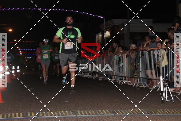 Buy your photos of the event70 CORRIDA DE BRODOWSKI on Fotop