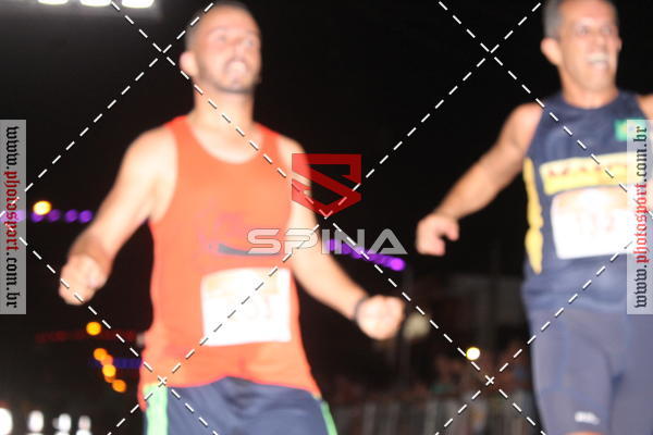 Buy your photos of the event70 CORRIDA DE BRODOWSKI on Fotop