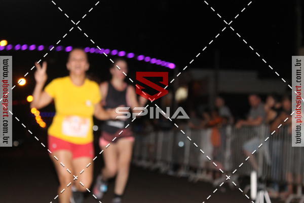 Buy your photos of the event70 CORRIDA DE BRODOWSKI on Fotop