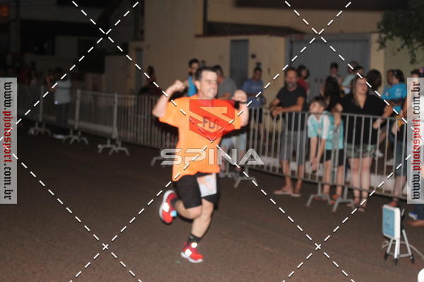 Buy your photos of the event70 CORRIDA DE BRODOWSKI on Fotop