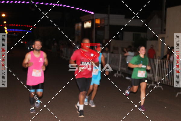 Buy your photos of the event70 CORRIDA DE BRODOWSKI on Fotop