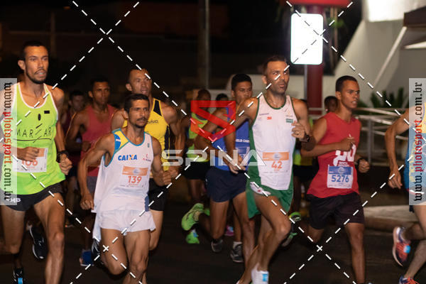 Achetez vos photos de l'vnement70 CORRIDA DE BRODOWSKI sur Fotop