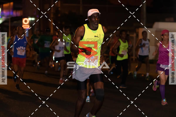 Achetez vos photos de l'vnement70 CORRIDA DE BRODOWSKI sur Fotop