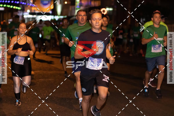 Achetez vos photos de l'vnement70 CORRIDA DE BRODOWSKI sur Fotop