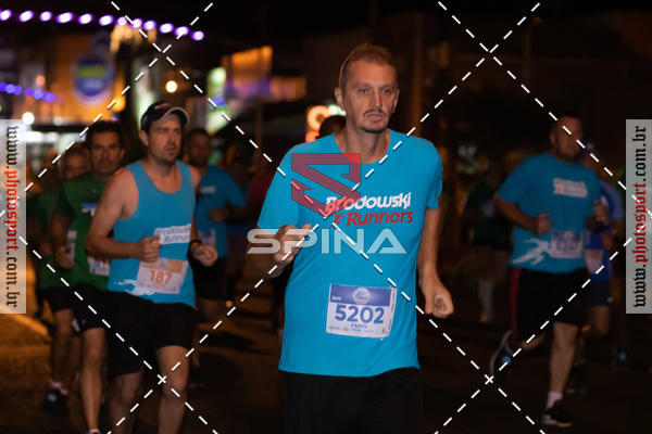 Buy your photos of the event70 CORRIDA DE BRODOWSKI on Fotop