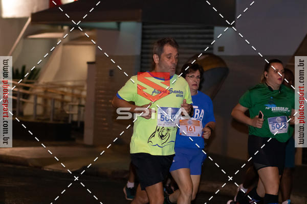 Buy your photos of the event70 CORRIDA DE BRODOWSKI on Fotop