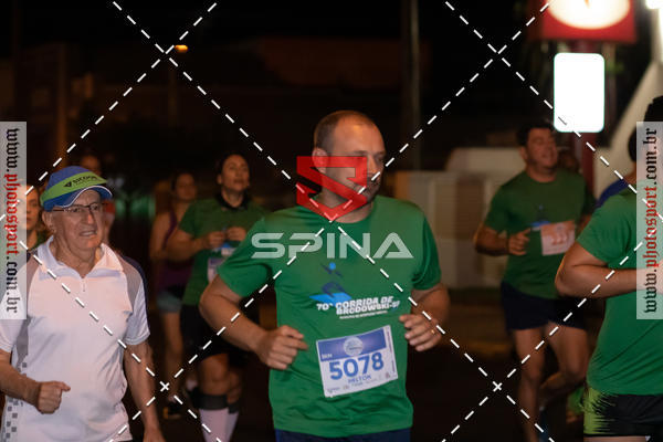 Buy your photos of the event70 CORRIDA DE BRODOWSKI on Fotop