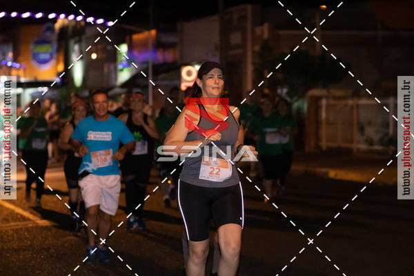 Buy your photos of the event70 CORRIDA DE BRODOWSKI on Fotop