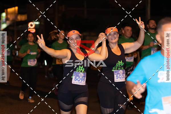 Buy your photos of the event70 CORRIDA DE BRODOWSKI on Fotop