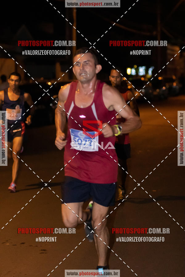 Buy your photos of the event70 CORRIDA DE BRODOWSKI on Fotop
