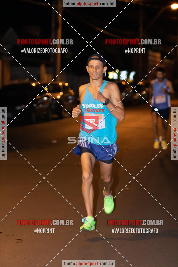 Buy your photos of the event70 CORRIDA DE BRODOWSKI on Fotop