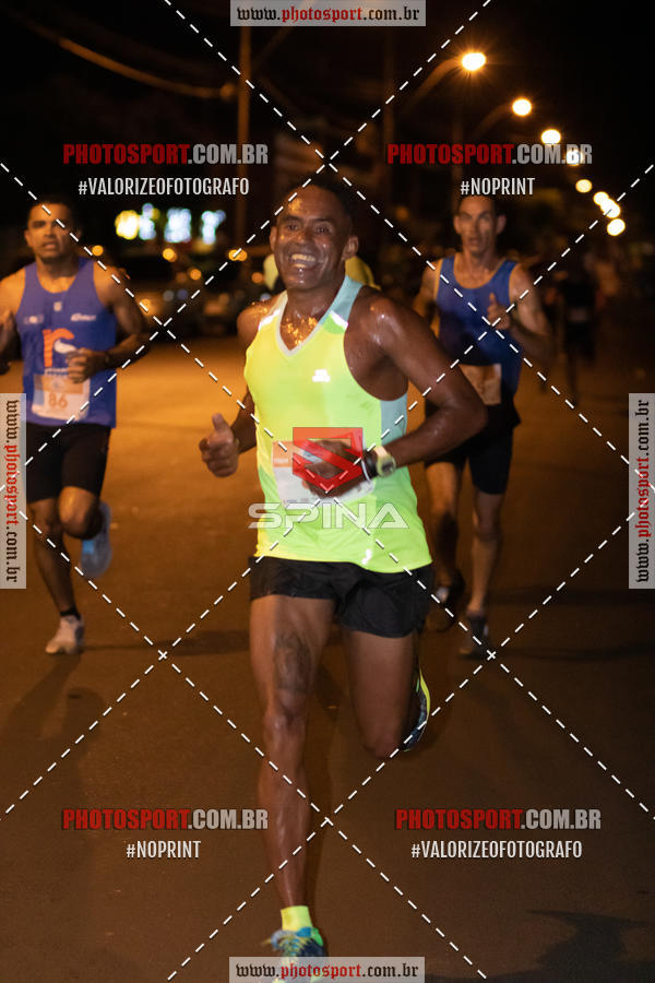 Buy your photos of the event70 CORRIDA DE BRODOWSKI on Fotop