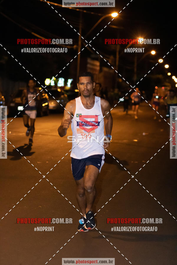 Buy your photos of the event70 CORRIDA DE BRODOWSKI on Fotop