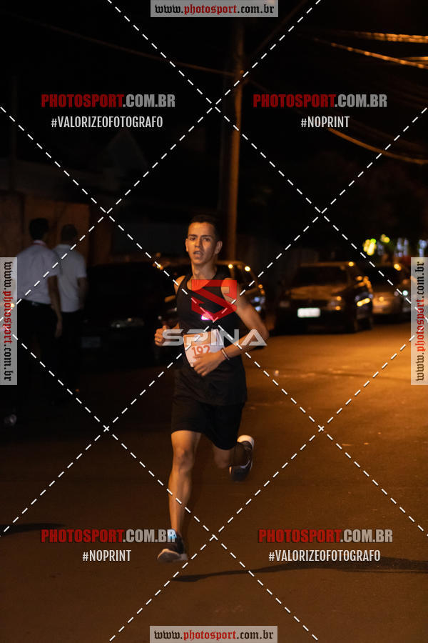 Buy your photos of the event70 CORRIDA DE BRODOWSKI on Fotop