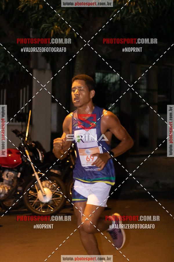 Buy your photos of the event70 CORRIDA DE BRODOWSKI on Fotop