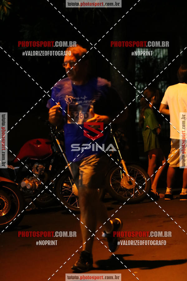 Achetez vos photos de l'vnement70 CORRIDA DE BRODOWSKI sur Fotop