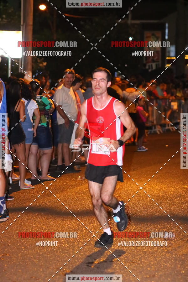Buy your photos of the event70 CORRIDA DE BRODOWSKI on Fotop