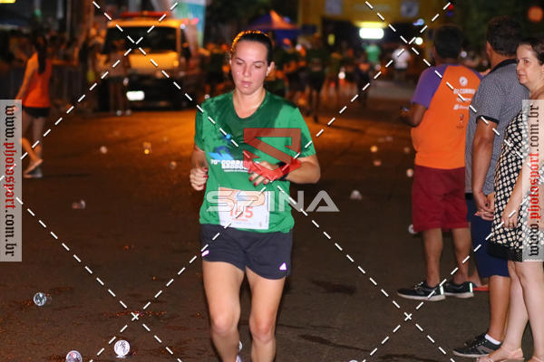 Buy your photos of the event70 CORRIDA DE BRODOWSKI on Fotop