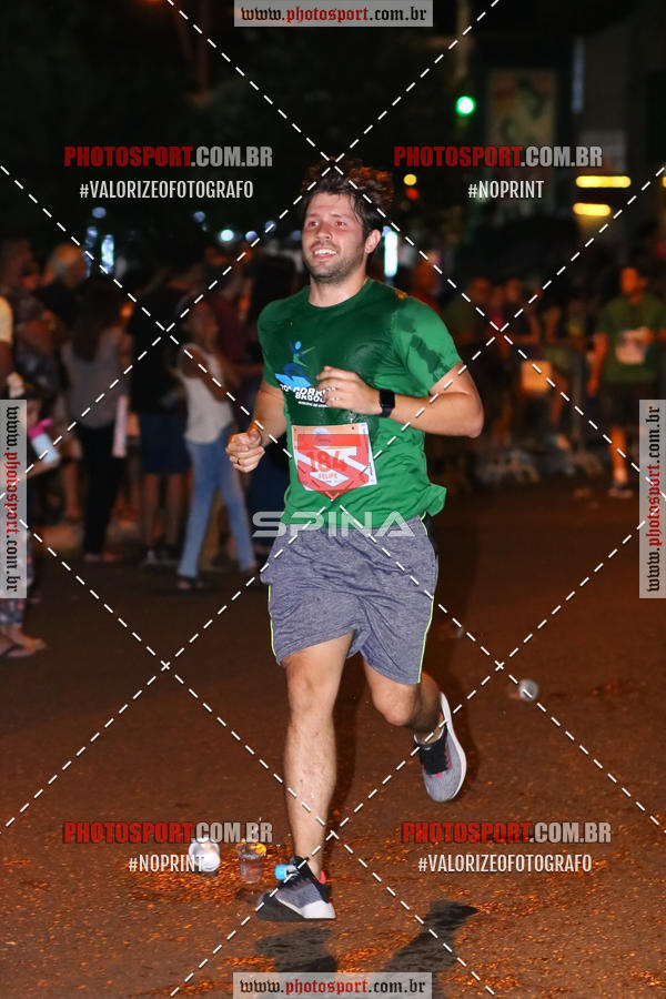 Buy your photos of the event70 CORRIDA DE BRODOWSKI on Fotop