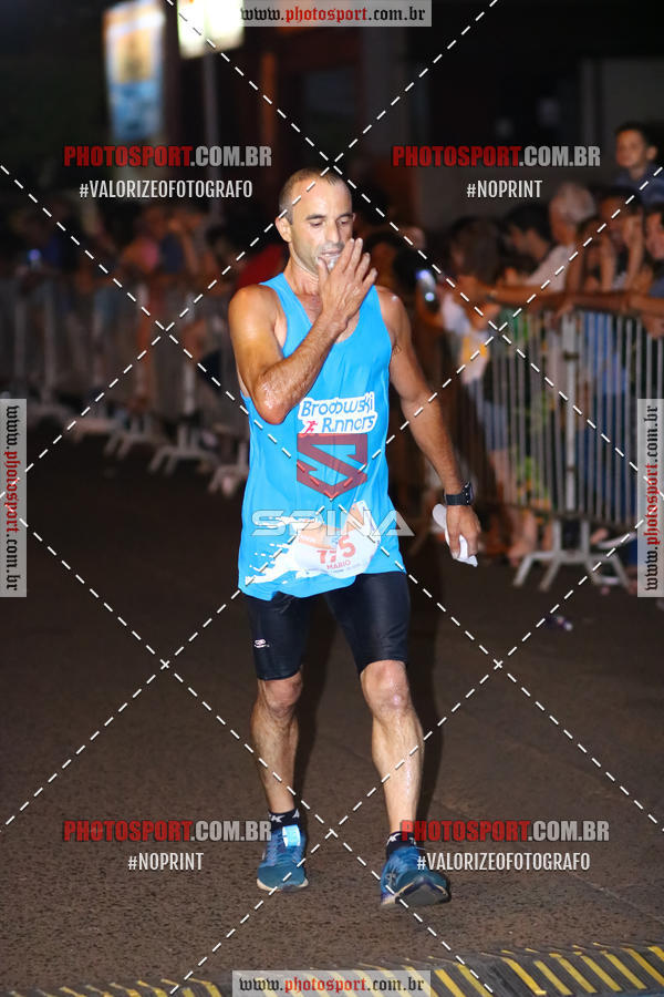 Achetez vos photos de l'vnement70 CORRIDA DE BRODOWSKI sur Fotop