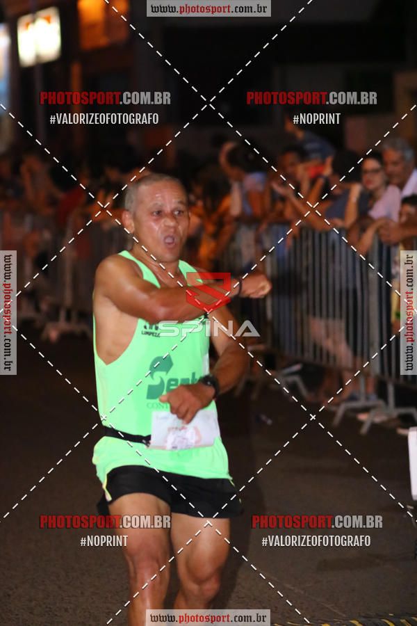 Achetez vos photos de l'vnement70 CORRIDA DE BRODOWSKI sur Fotop