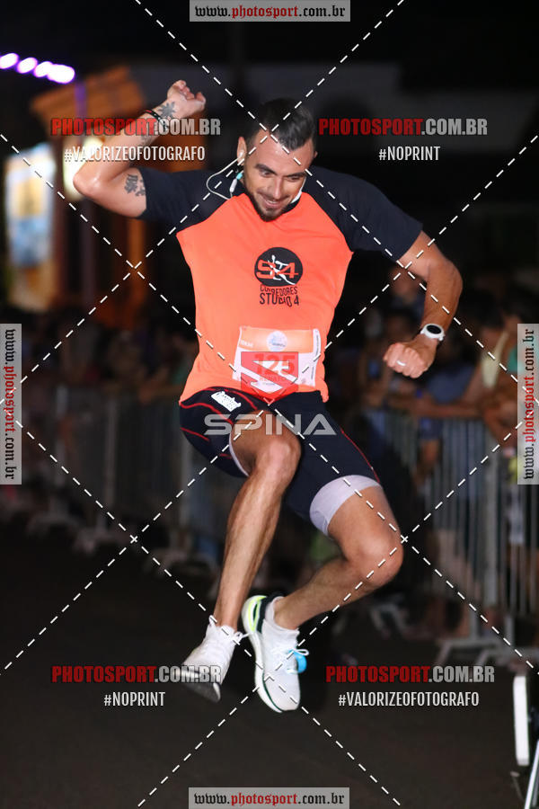 Achetez vos photos de l'vnement70 CORRIDA DE BRODOWSKI sur Fotop