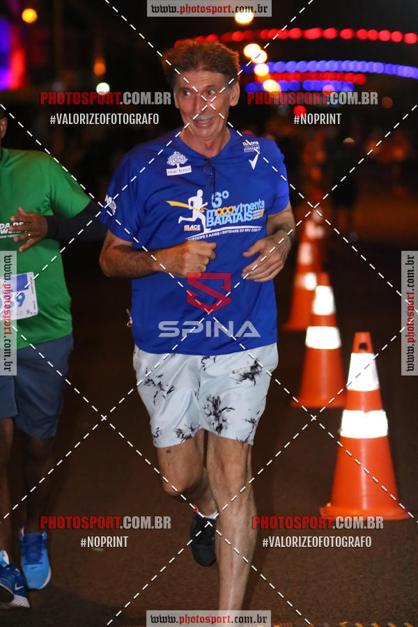 Achetez vos photos de l'vnement70 CORRIDA DE BRODOWSKI sur Fotop