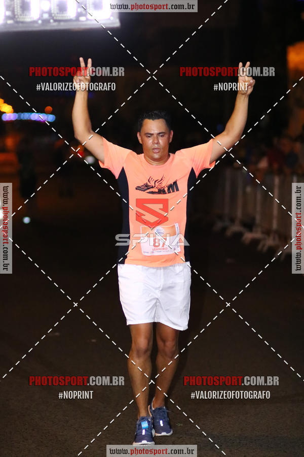 Achetez vos photos de l'vnement70 CORRIDA DE BRODOWSKI sur Fotop