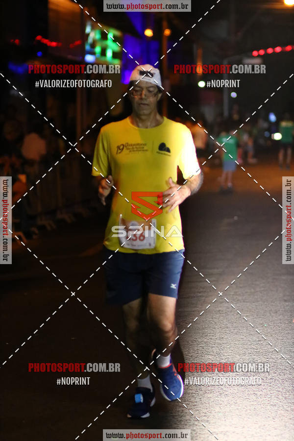 Achetez vos photos de l'vnement70 CORRIDA DE BRODOWSKI sur Fotop