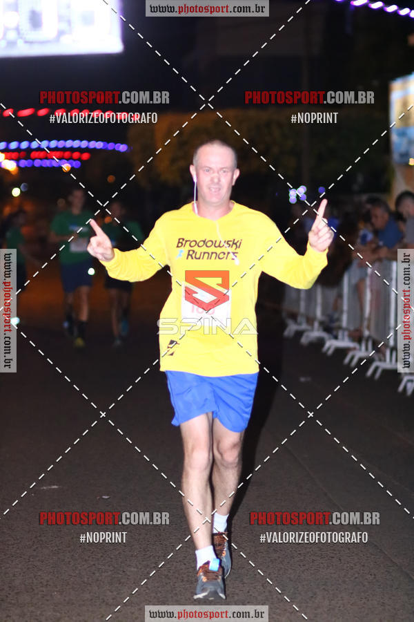 Achetez vos photos de l'vnement70 CORRIDA DE BRODOWSKI sur Fotop