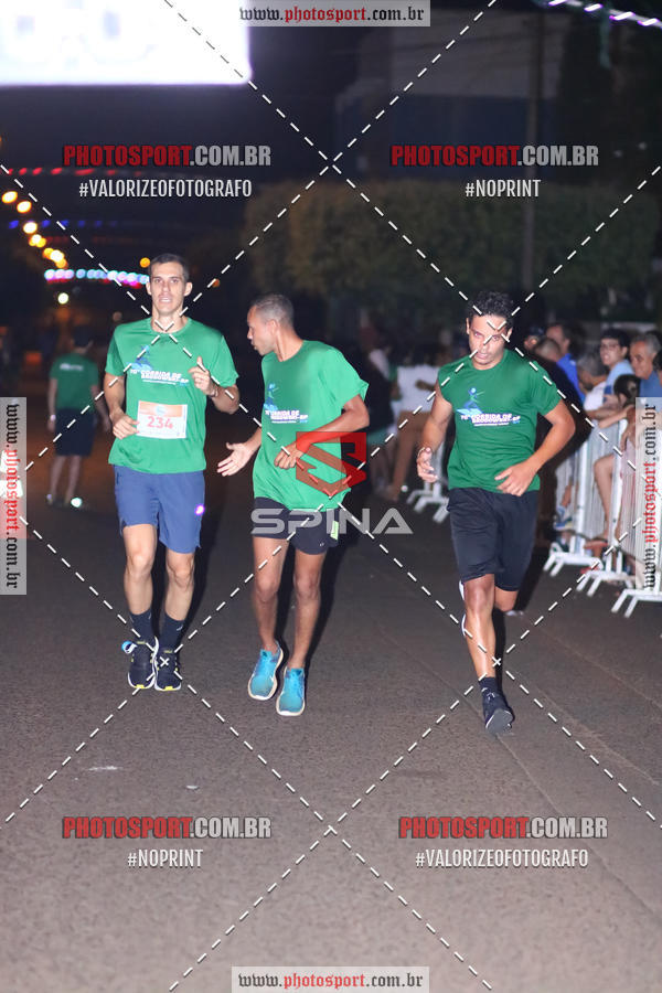 Achetez vos photos de l'vnement70 CORRIDA DE BRODOWSKI sur Fotop