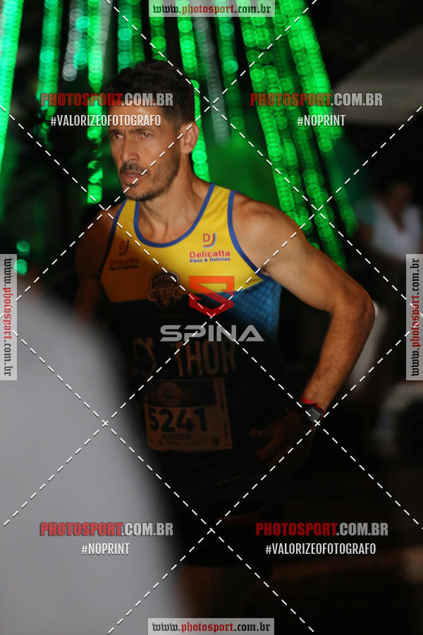 Buy your photos of the event70 CORRIDA DE BRODOWSKI on Fotop