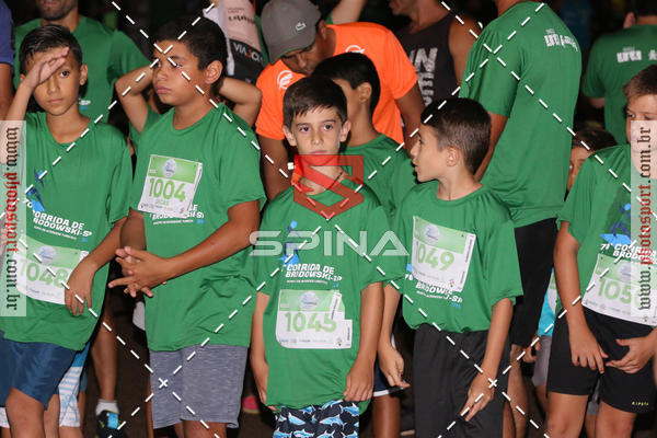 Buy your photos of the event70 CORRIDA DE BRODOWSKI on Fotop
