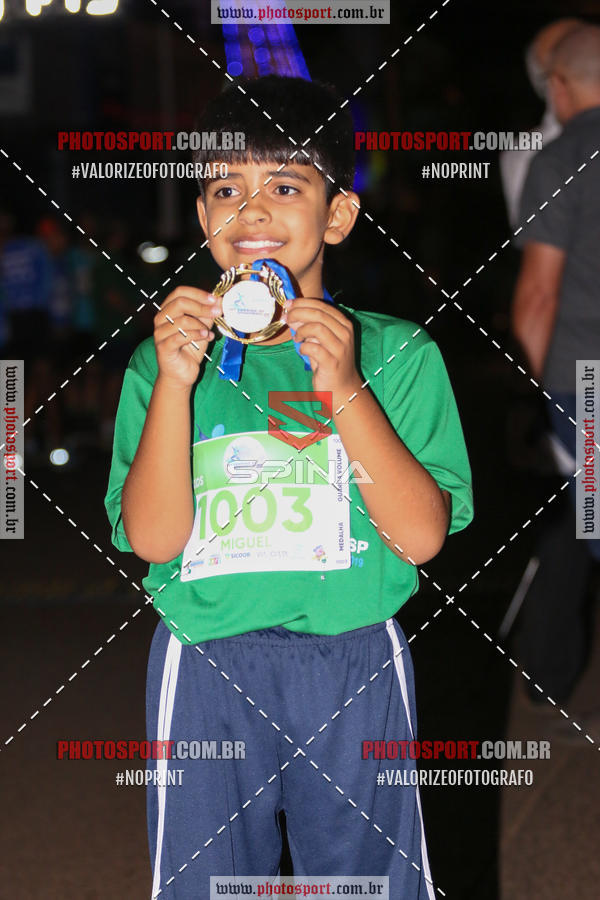 Buy your photos of the event70 CORRIDA DE BRODOWSKI on Fotop